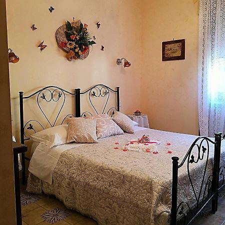 La Casina Di Vanni - Casa Vacanza Nel Cuore Del Salento Arnesano ภายนอก รูปภาพ