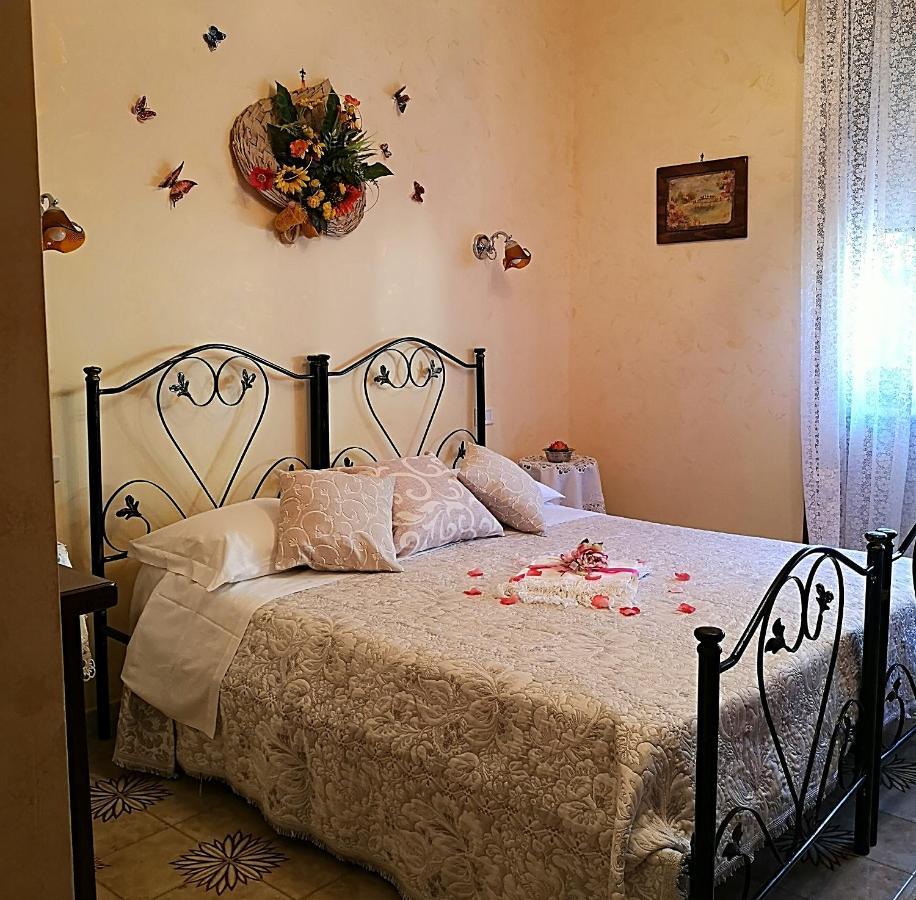 La Casina Di Vanni - Casa Vacanza Nel Cuore Del Salento Arnesano ภายนอก รูปภาพ